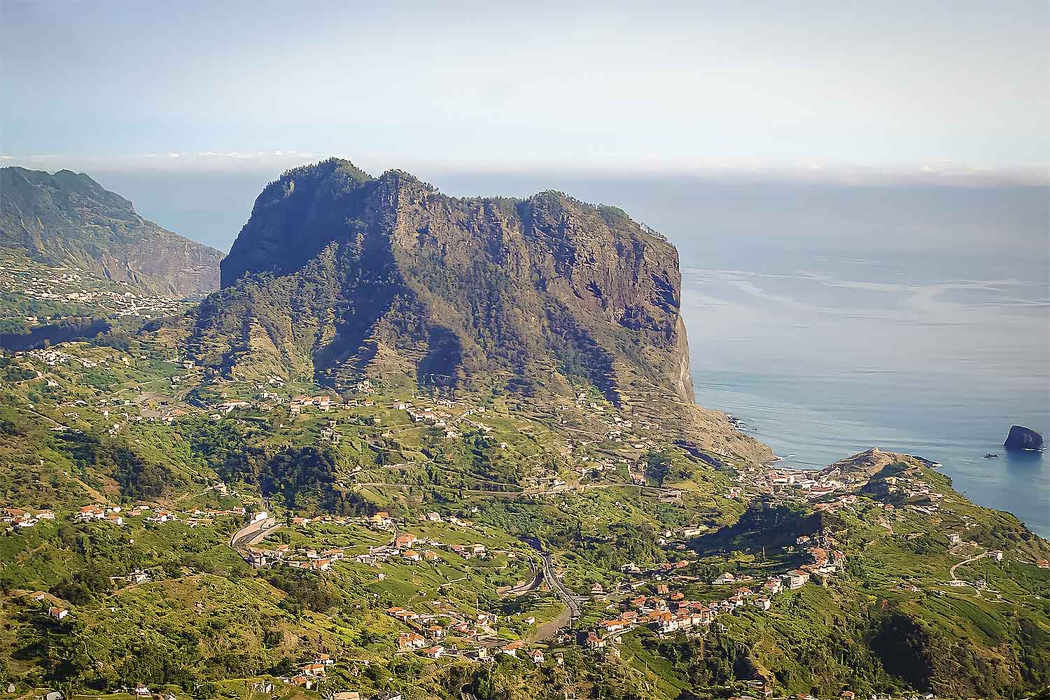 Penha de Águia Walk