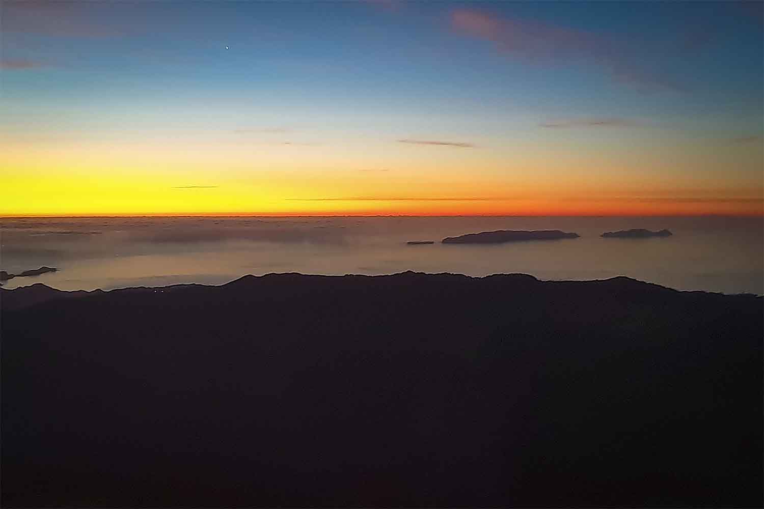 Sunrise Pico Arieiro – Pico Ruivo Walk