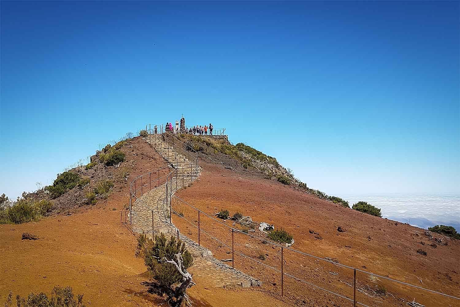 Pico Arieiro – Pico Ruivo Walk